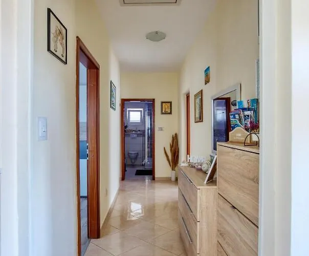 Apartamento With Parking Space Razanj, Rogoznica - 21124