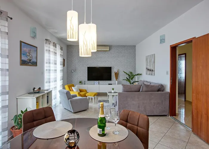 With Parking Space Razanj, Rogoznica - 21124